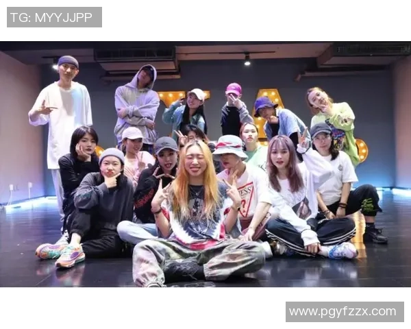 西安街舞队荣登全国街舞力量排行榜第八名展现实力与魅力 西安街舞队荣登全国街舞力量排行榜第八名展现实力与魅力