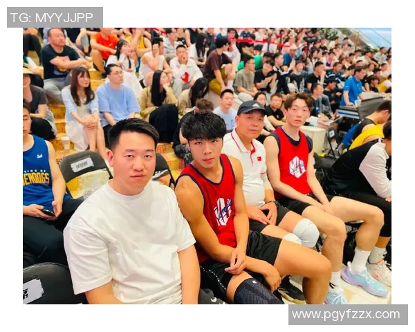 方硕的崛起之路：从默默无闻到篮球场上的闪耀明星